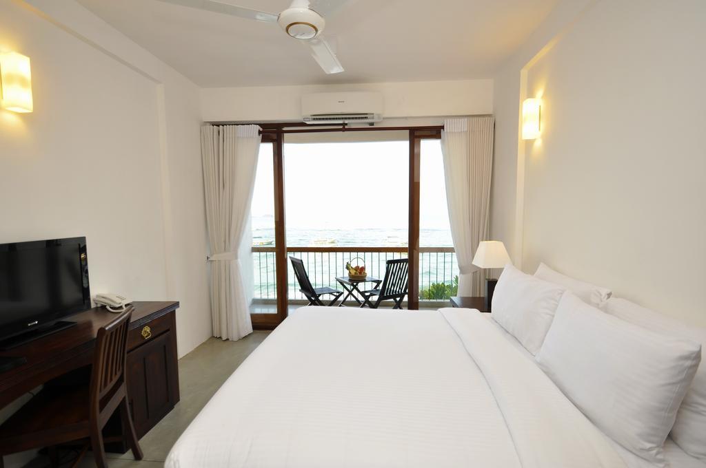 Coral Rock By Bansei Hotel Hikkaduwa Ngoại thất bức ảnh